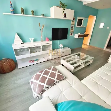 V De Valeria * Gijón