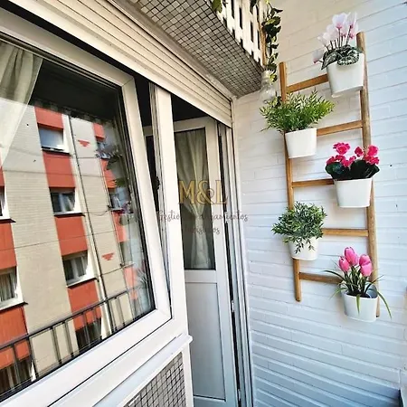 V De Valeria Apartment *